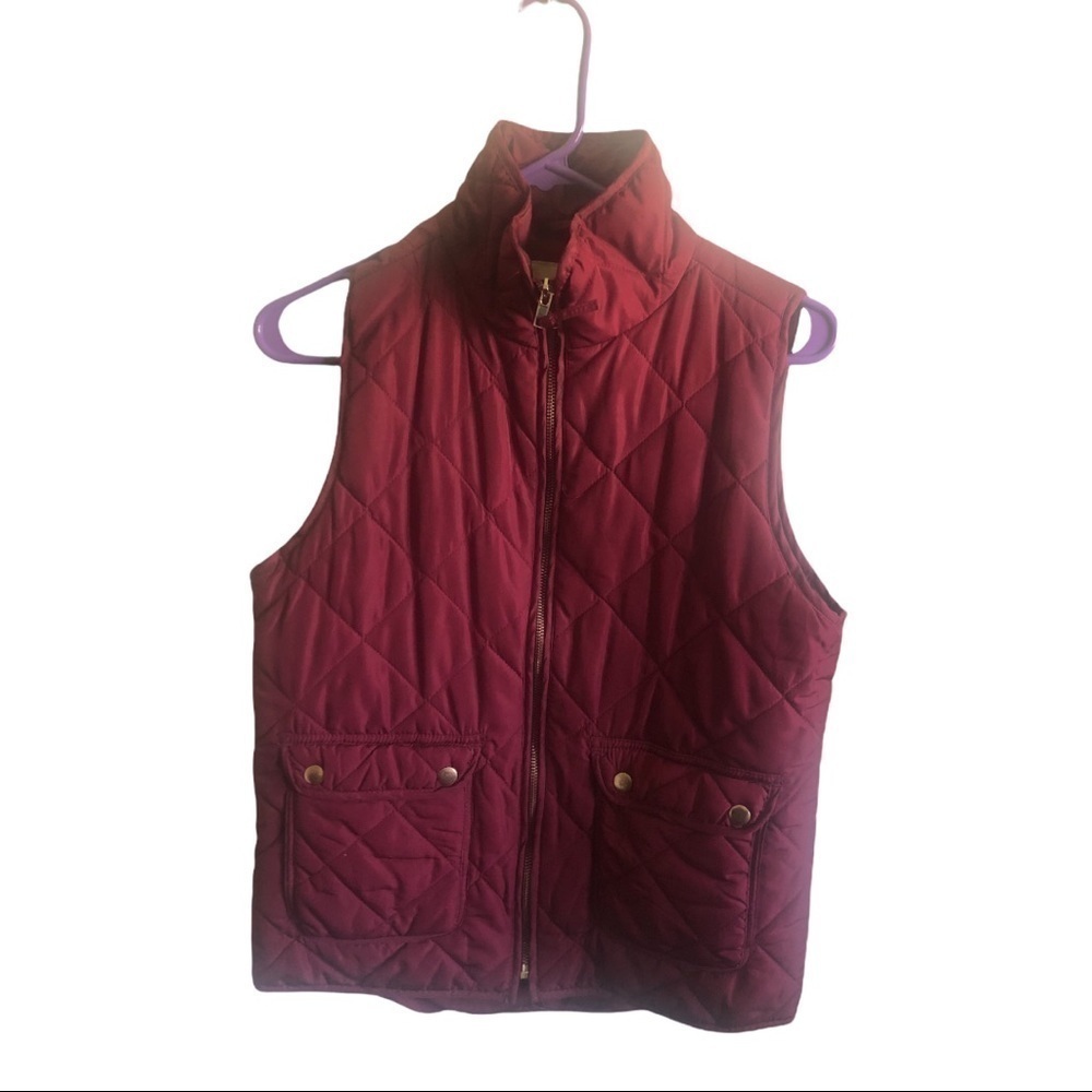 women’s puffy Sleeveless Jacket Size Small